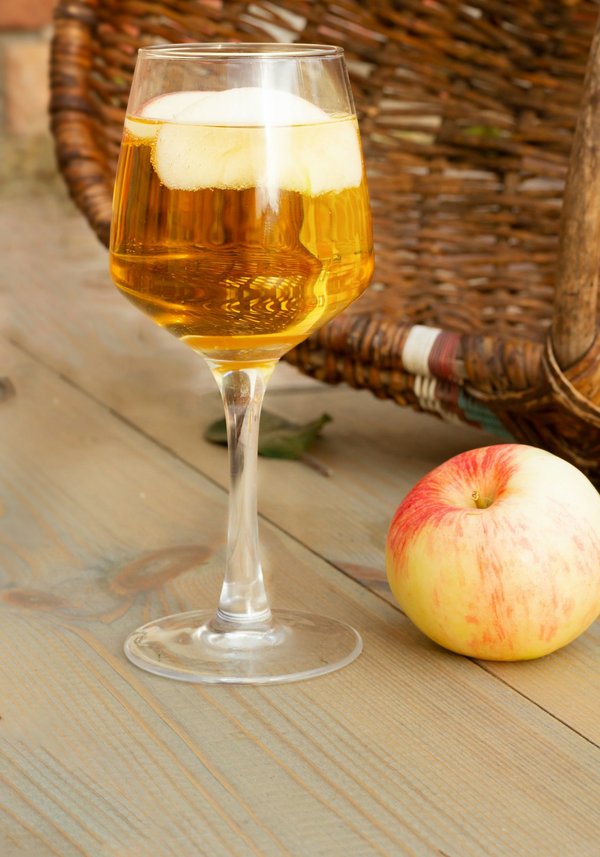 Discover the Top Immersive Experiences in Authentic British Cider Brewing in the West Country