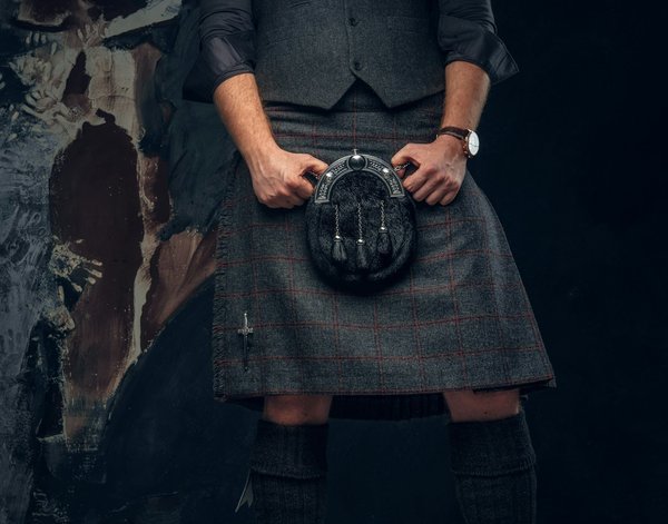 Where can you participate in a hands-on workshop about traditional Scottish kilt making?